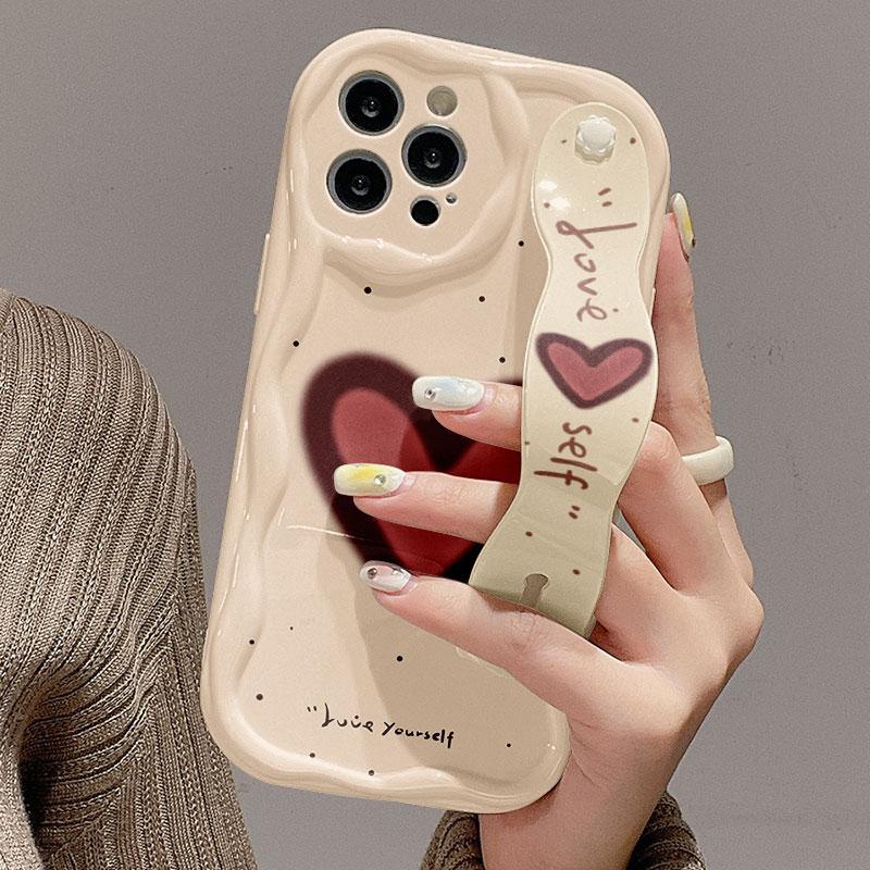 Creative Heart Pattern Phone Case with Wristband, Decorative Phone Protector Cover, Fashion Phone Accessories Compatible with iPhone 15 14 13 12 11 8 7 Series