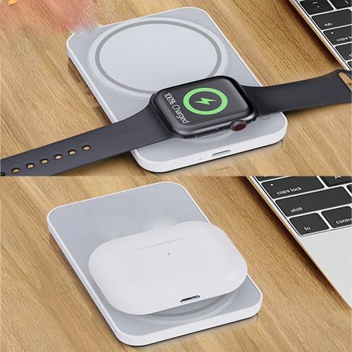 Magnetic power bank for Apple Watch iWatch AirPods iPhone external auxiliary battery pack quick wireless charger power bank power Mobile