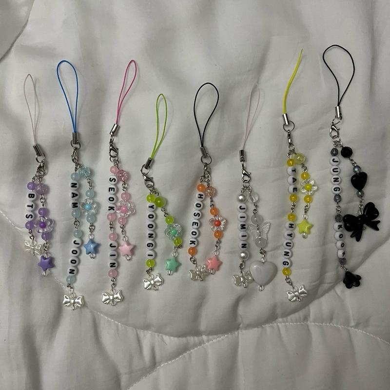 kpop phone charm, kpop group phone charm, kpop keychain, bias keychain, kpop bag charm, custom kpop bias phone charm cell